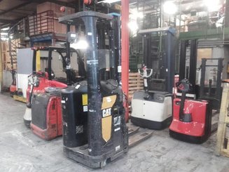 Stoccatori con pedana Caterpillar NSR16N