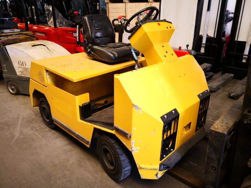 Trattori portuali Charlatte TE208 - 1