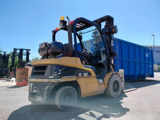 Carrello elevatore frontale a 4 ruote Caterpillar GP35N - 1