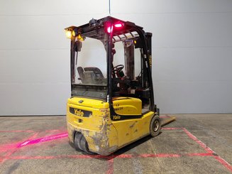 Carrello elevatore frontale a 3 ruote Yale ERP16VT SWB - 3