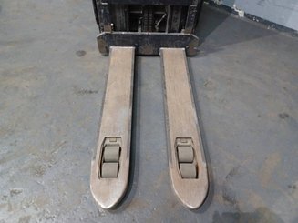 Stoccatori guida in accompagnamento Caterpillar NSV16Ni
