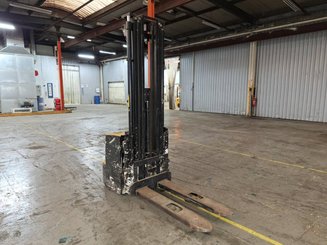 Stoccatori guida in accompagnamento Caterpillar NSP16N2