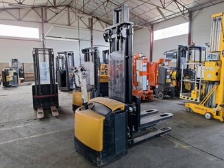 Stoccatori guida in accompagnamento Caterpillar NSP16NI