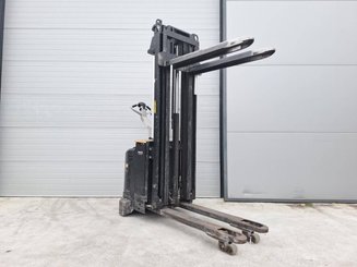 Stoccatori guida in accompagnamento Caterpillar NSV16Ni