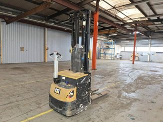 Stoccatori guida in accompagnamento Caterpillar NSP16N2