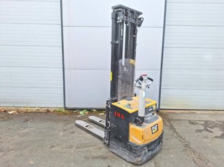 Stoccatori guida in accompagnamento Caterpillar NSP16N2