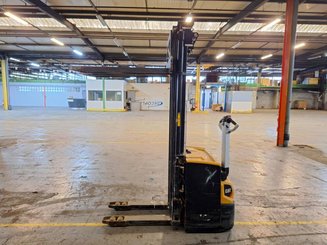 Stoccatori guida in accompagnamento Caterpillar NSP16N2