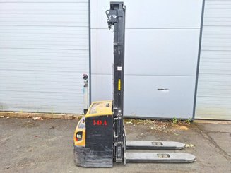 Stoccatori guida in accompagnamento Caterpillar NSP16N2