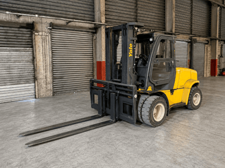 Carrello elevatore frontale a 4 ruote Yale GDP90VX