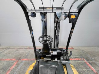 Carrello elevatore frontale a 3 ruote Yale ERP18VT - 7