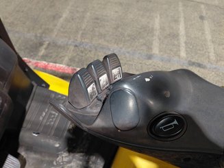 Carrelli elevatori a gas Yale GLP45VX6