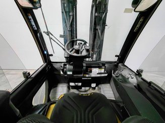 Carrello elevatore frontale a 4 ruote Yale GLP55VX