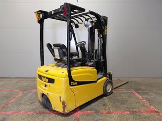 Carrello elevatore frontale a 3 ruote Yale ERP18VT - 3