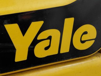 Carrello elevatore frontale a 3 ruote Yale ERP15VC