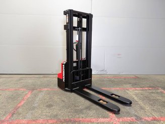 Stoccatori guida in accompagnamento Hangcha CDD12-A2MC2-SZ - 2