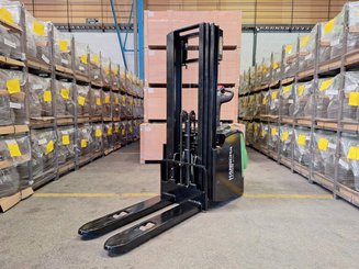 Stoccatori con piattaforma Hangcha CDD16-AC2S-LI