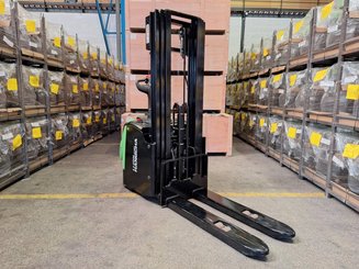 Stoccatori con piattaforma Hangcha CDD16-AC2S-LI