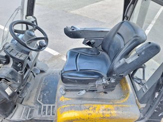 Carrello elevatore frontale a 4 ruote Yale GDP18VX - 9