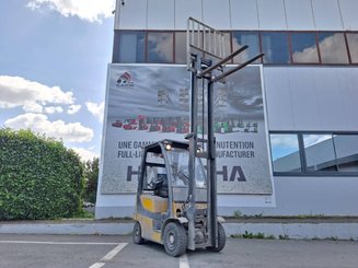 Carrello elevatore frontale a 4 ruote Yale GDP18VX - 5