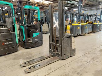 Stoccatori guida in accompagnamento Crown ESI4000-12 - 3