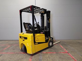 Carrello elevatore frontale a 3 ruote Yale ERP15VC