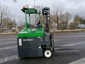 Carrelli multidirezionali Combilift CBE2500 - 2