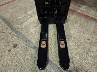Stoccatori con piattaforma Hangcha CDD16-AZ3S