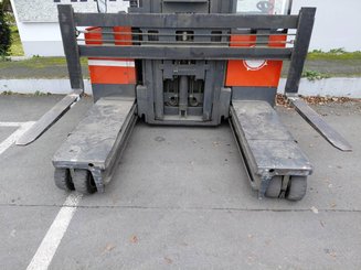 Carrello elevatore laterale multidirezionale AMLIFT 40-15/55