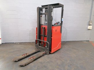 Stoccatori uomo semi-seduto Fenwick L12