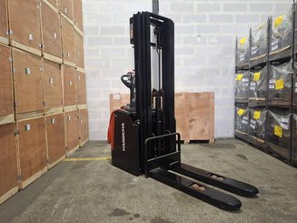Stoccatori con piattaforma Hangcha CDD16-AZ3S - 2