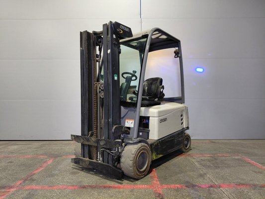 Carrello elevatore frontale a 4 ruote Crown SCF6040-16 - 1