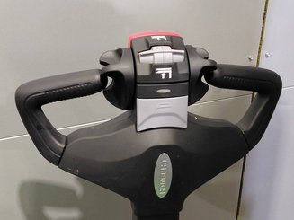 Stoccatori guida in accompagnamento Hangcha CDD16-XT1-SI