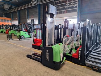 Stoccatori guida in accompagnamento Hangcha CDD16-AC2-I
