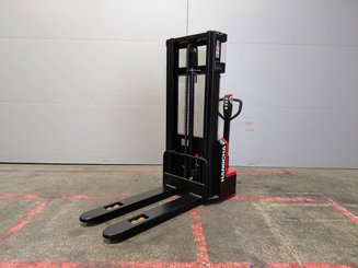 Stoccatori guida in accompagnamento Hangcha CDD12-A2MC2-SZ