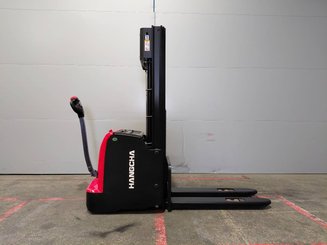 Stoccatori guida in accompagnamento Hangcha CDD12-AC2-L