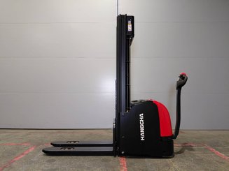 Stoccatori guida in accompagnamento Hangcha CDD12-AC2-L