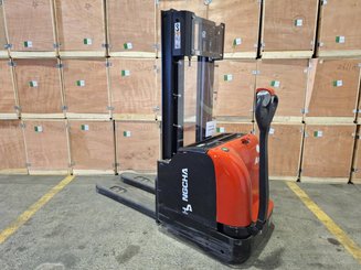 Stoccatori guida in accompagnamento Hangcha CDD16-AC1-L