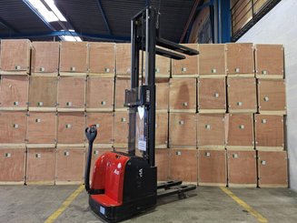 Stoccatori guida in accompagnamento Hangcha CDD16-AC1-L