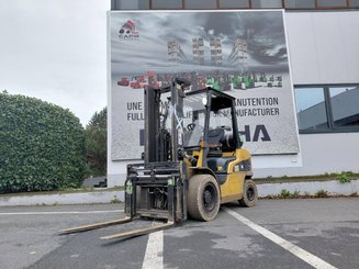 Carrello elevatore frontale a 4 ruote Caterpillar GP30NTD - 1