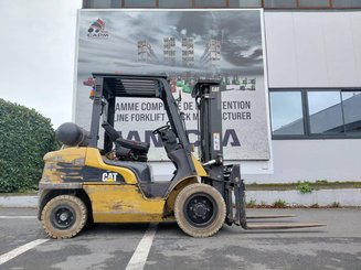 Carrello elevatore frontale a 4 ruote Caterpillar GP30NTD - 3