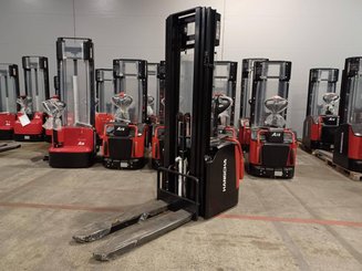 Stoccatori con piattaforma Hangcha CDD16-AZ3S