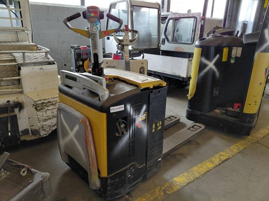 Transpallet con pedana Caterpillar NPV20N - 1