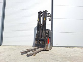 Stoccatori con pedana Caterpillar NSR16NI
