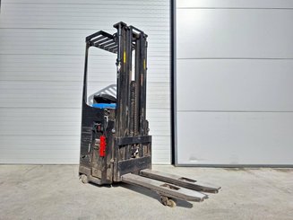 Stoccatori con pedana Caterpillar NSR16NI