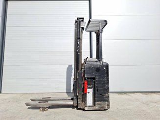 Stoccatori con pedana Caterpillar NSR16NI