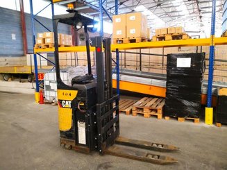 Stoccatori con pedana Caterpillar NSR12N