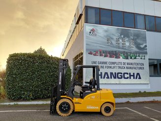 Carrelli elevatori elettrici Hangcha XE40Ci (CPD40-XEXY2-SI)