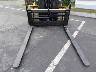 Carrello elevatore frontale a 4 ruote Hangcha XE80i (CPD80-XEY2-SI) 