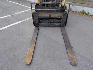 Carrello elevatore frontale a 4 ruote Caterpillar GC55K - 7