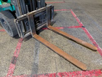 Carrello elevatore frontale a 4 ruote Mitsubishi FG25N
